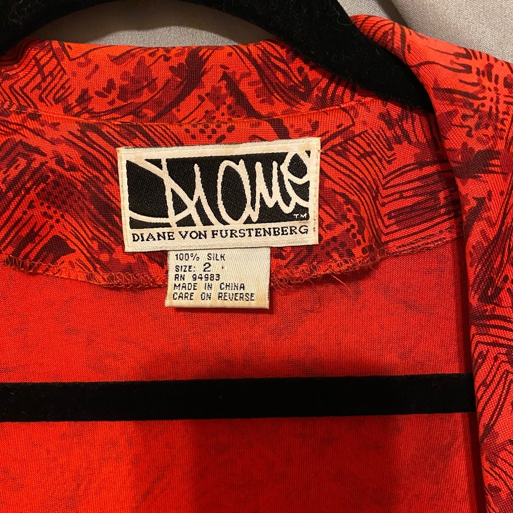 Vintage Diane Von Furstenberg Size 2 Wrap Dress 1998 Red & Black Worn Once